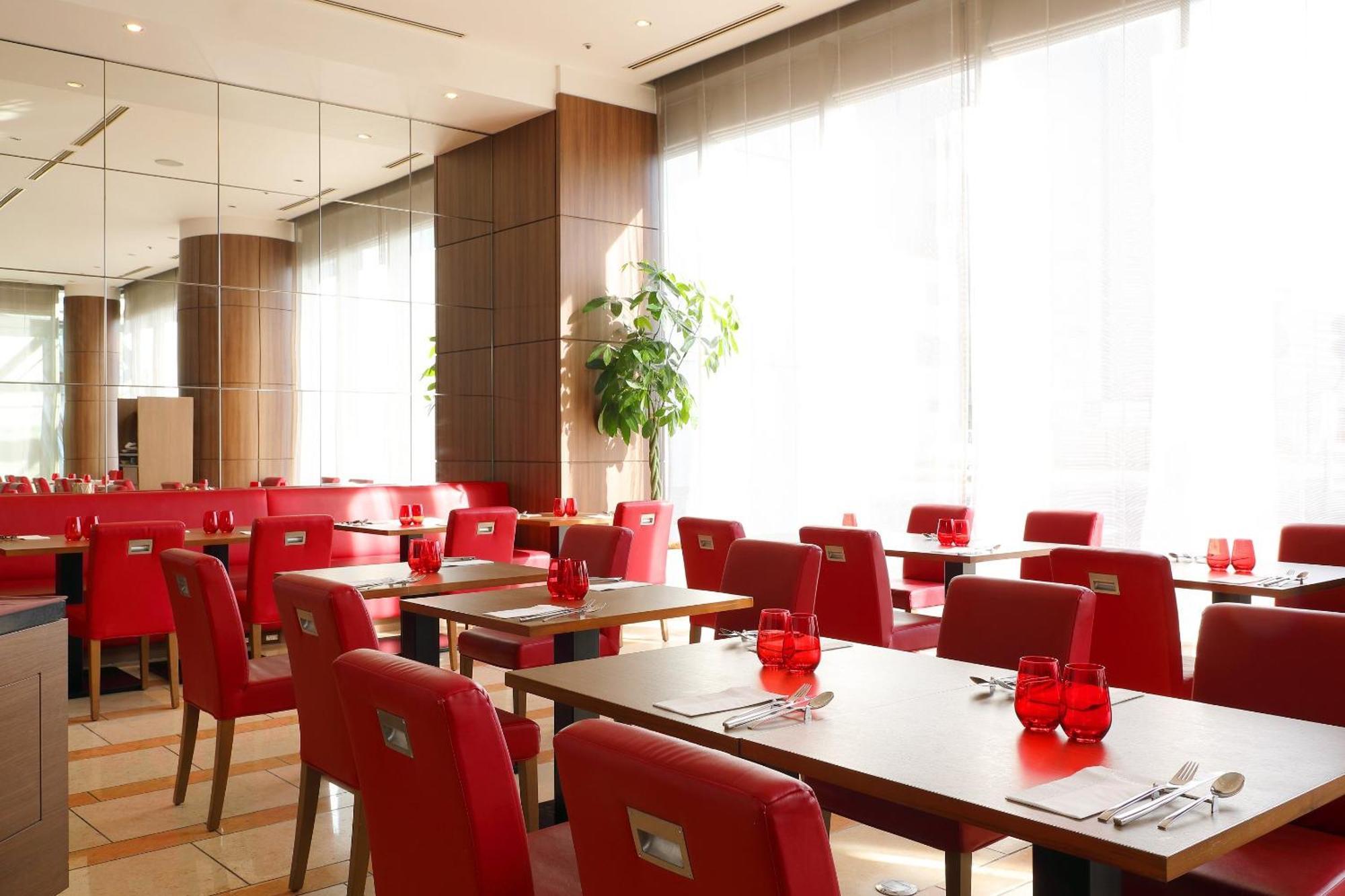 Отель Ana Crowne Plaza Okayama By Ihg Экстерьер фото