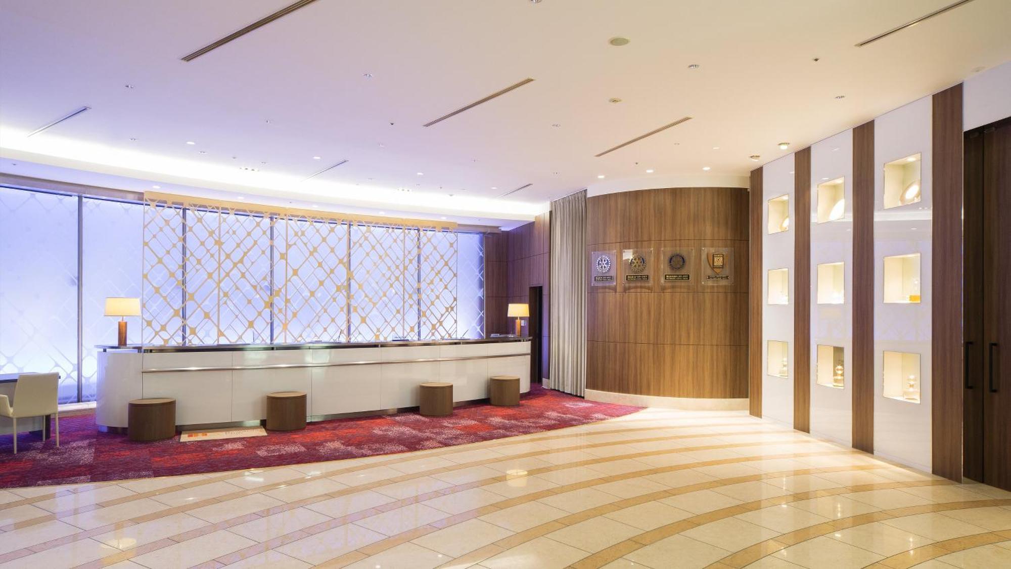 Отель Ana Crowne Plaza Okayama By Ihg Экстерьер фото