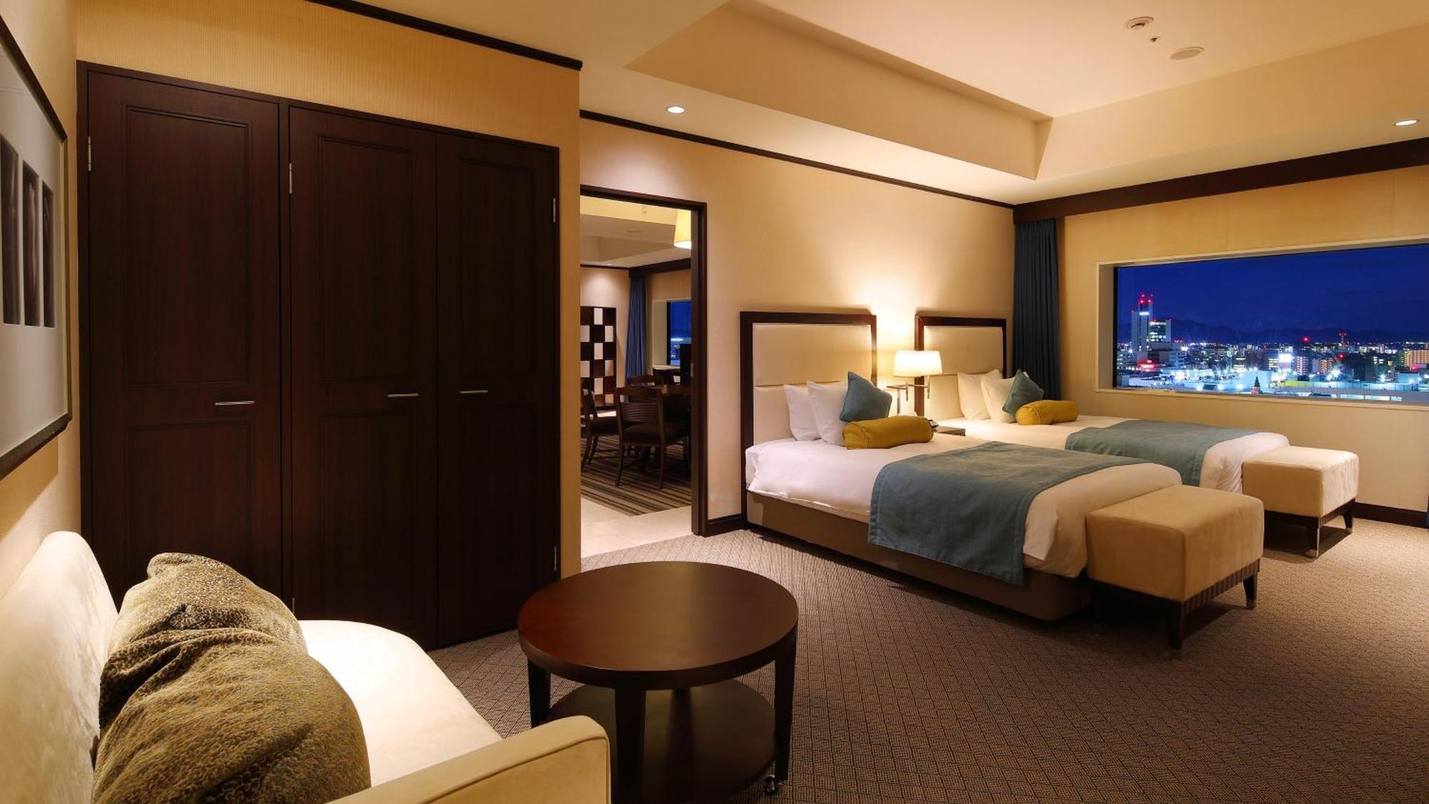 Отель Ana Crowne Plaza Okayama By Ihg Экстерьер фото
