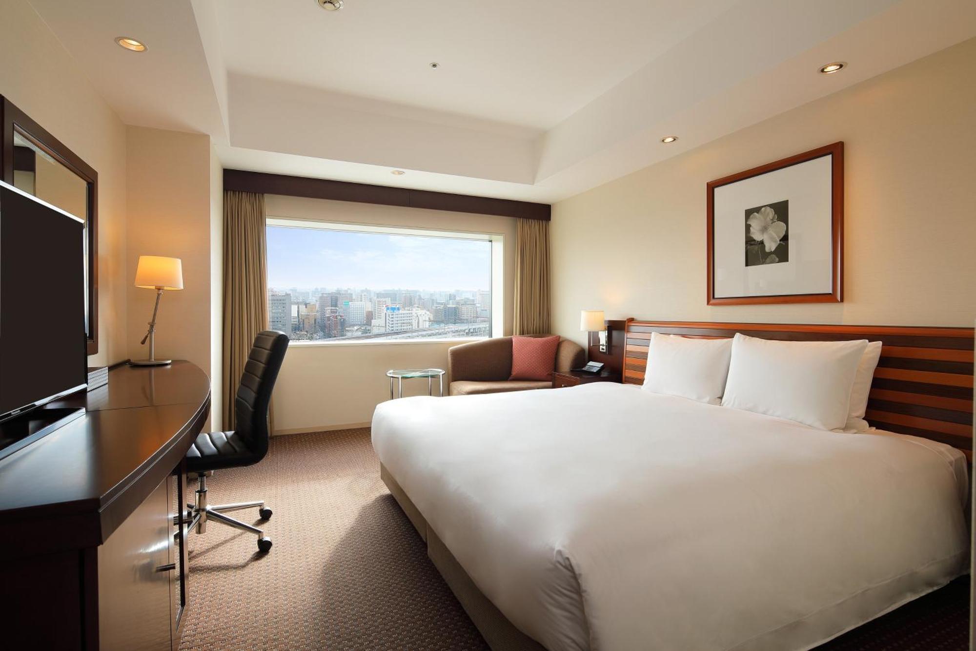 Отель Ana Crowne Plaza Okayama By Ihg Экстерьер фото