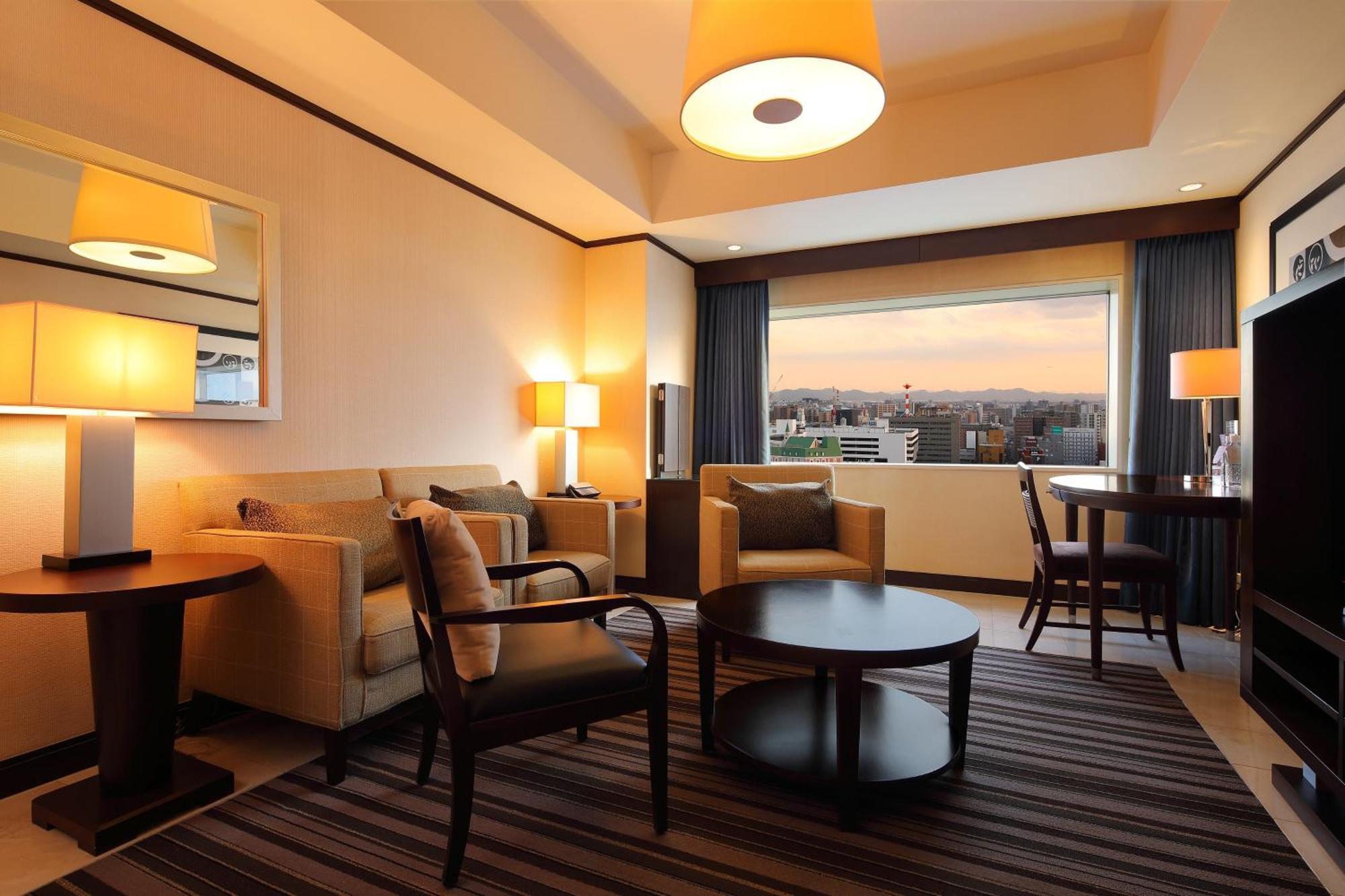 Отель Ana Crowne Plaza Okayama By Ihg Экстерьер фото